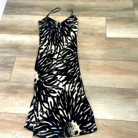 The Limited 100% Silk black and cream dress size 6 - Picture 1 of 4